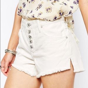 Free People Runaway Off White Shorts